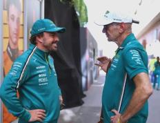 开云APP-迈凯伦鏖战阿斯顿马丁，阿隆索扛起全队的简单介绍