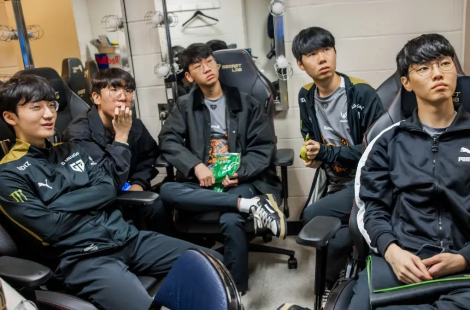 开云下载-DRX碾压V5，Lehends开启传奇时刻强强对话八强赛，引爆全场热议的简单介绍