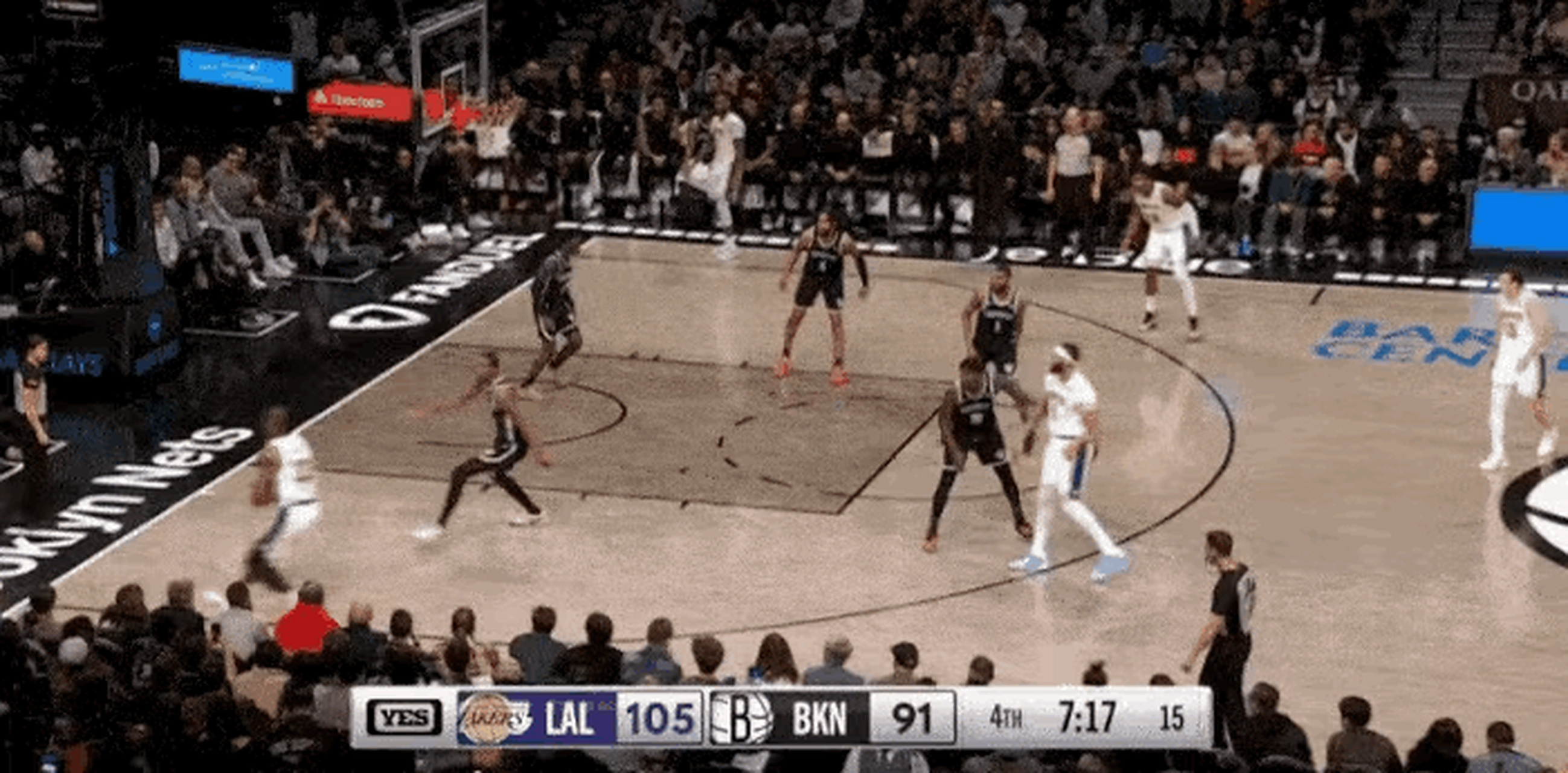 开云体育官网-关于湖人队主场击败篮网队，詹姆斯砍下29分的信息