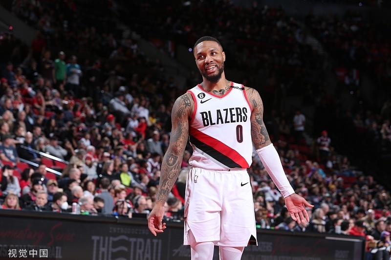 开云体育官方网站-开拓者击败爵士，利拉德砍下29分的简单介绍