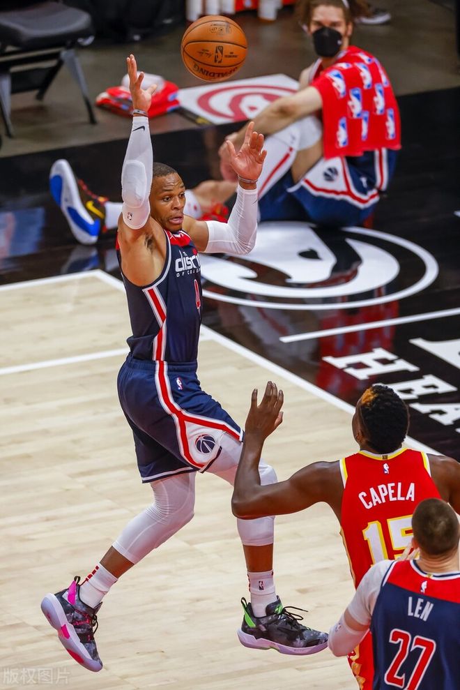 开云体育登录-包含老鹰主场大胜篮网,杨宕豪取32分的词条