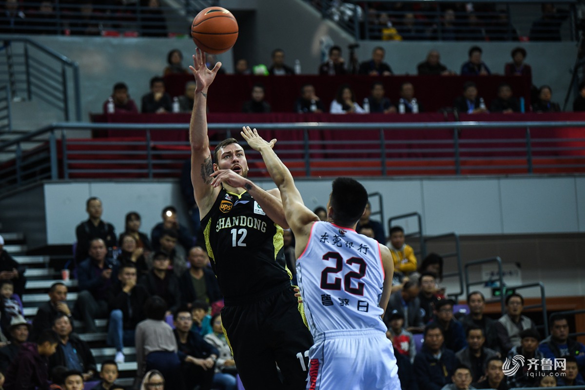 开云体育平台APP-青海男篮击败贵州队，实现连胜势头