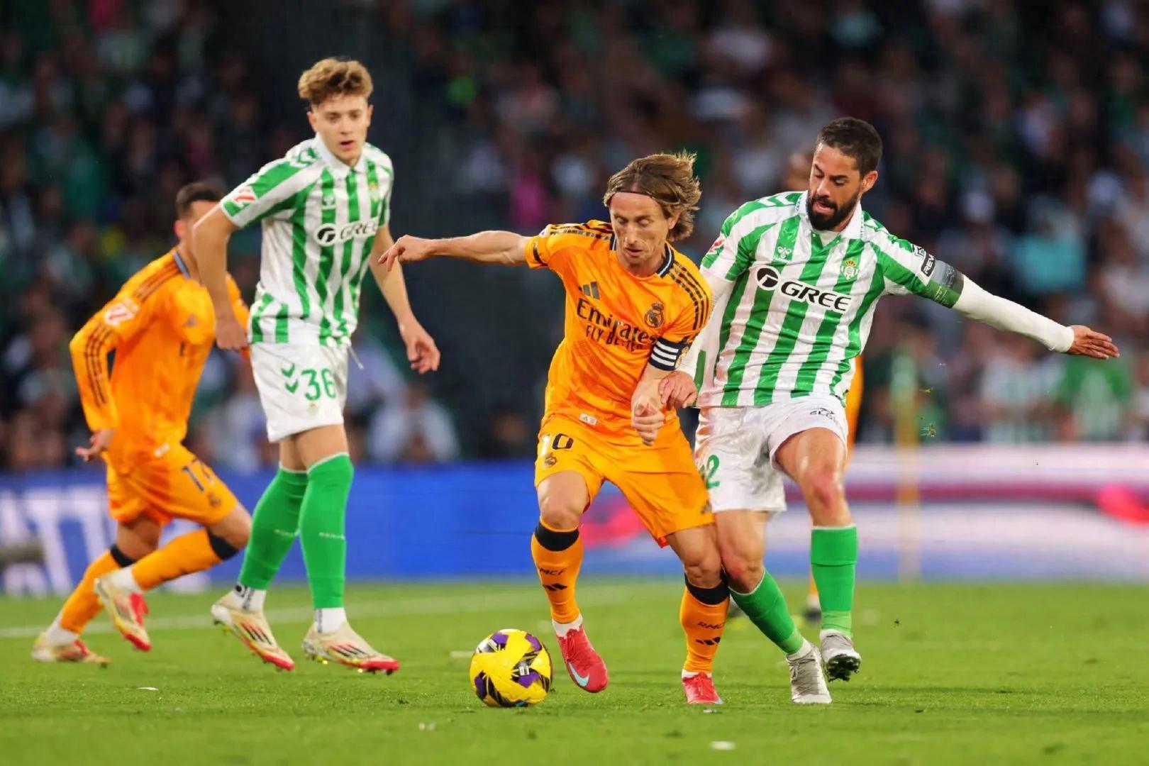 开云官方app入口-皇马横扫塞维利亚,梅西点燃赛场