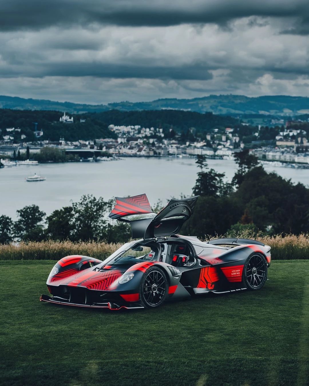 开云体育中国-关于雷诺车队轻取阿斯顿马丁，汉密尔顿高光表现的信息